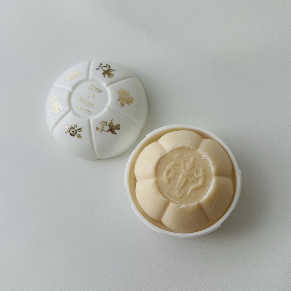 Nina Ricci L'Air Du Temps Perfumed Soap 50g 1.7 Oz VINTAGE, NEW
